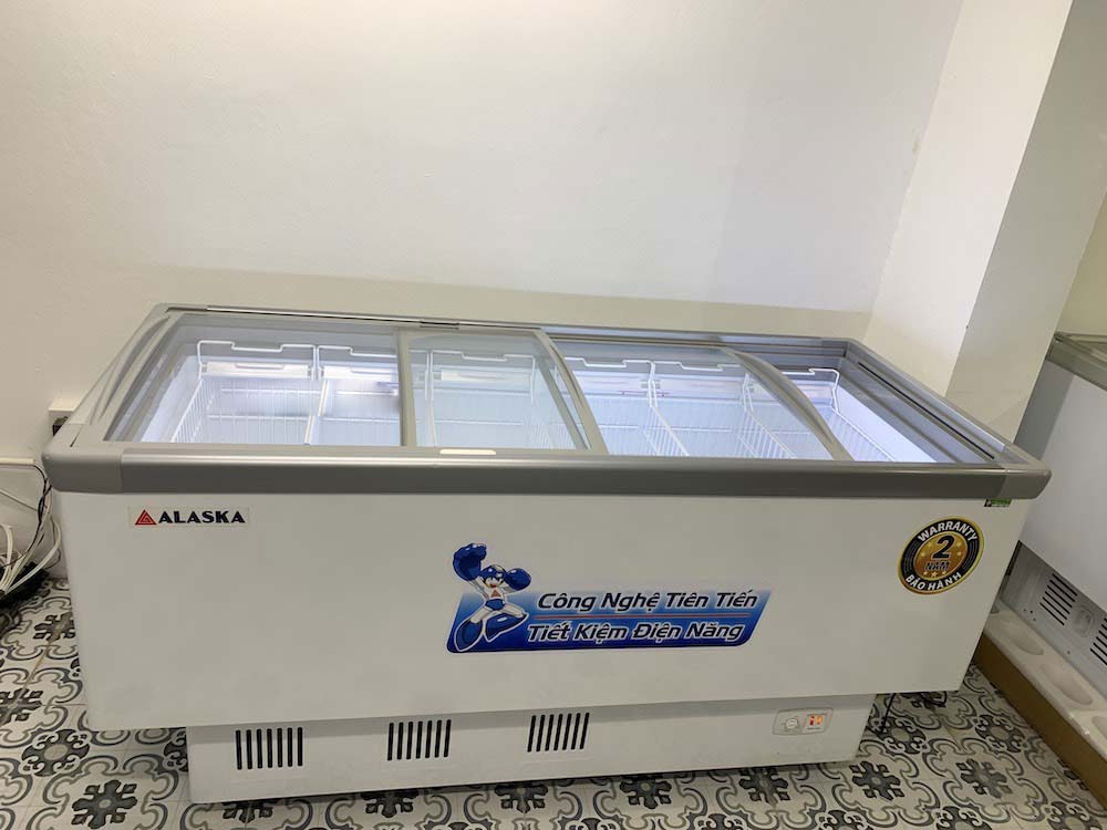 Tủ đông nắp kính Alaska 600 lít KN-400